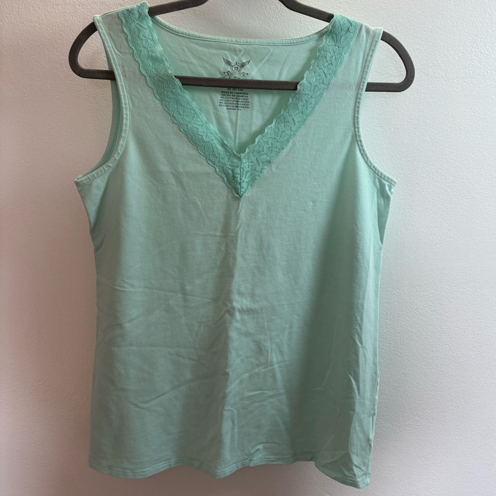 NWOT Faded Glory Mint Lace V-Neck Tank Top M (Juniors)